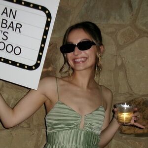 Meet your Posher, Steph